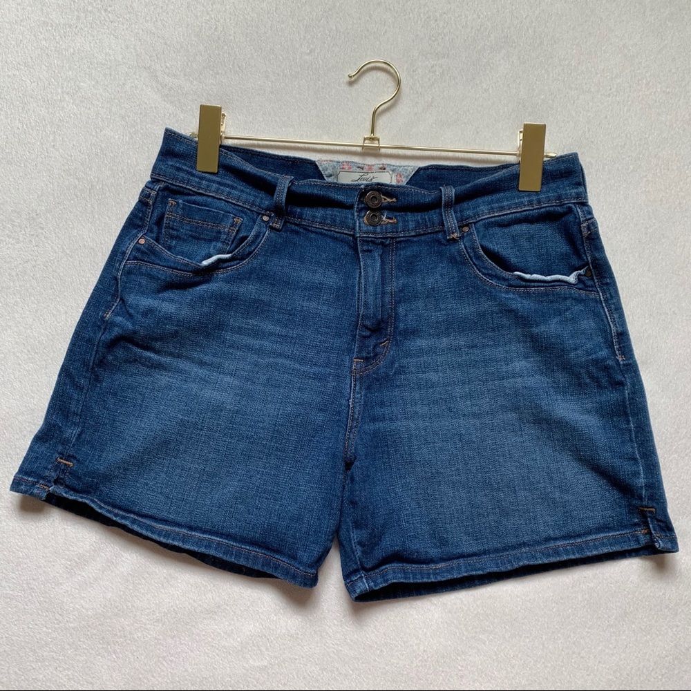 Levi’s Denim Shorts Blue Size 10